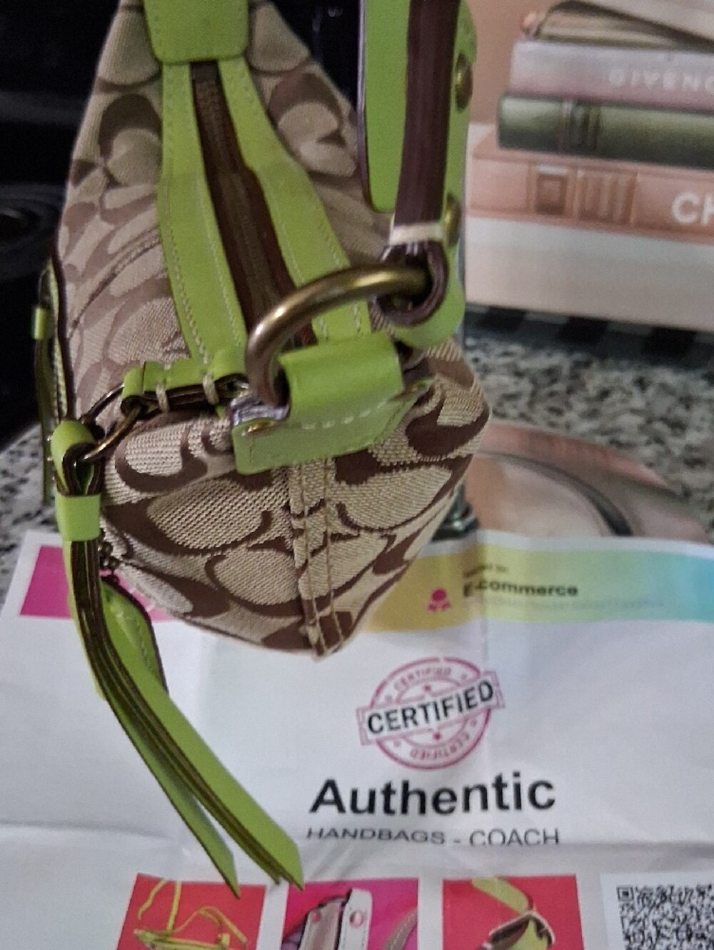 Coach VINTAGE Tan Signature Canvas Swingback Bag with Lime Trim EUC - Picture 3 of 13